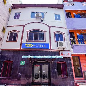 Fabexpress Lloyds Inn I - Nr Korea Embassy, Royapettah